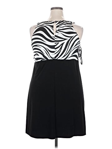 En Focus Cocktail Dress (view 2)