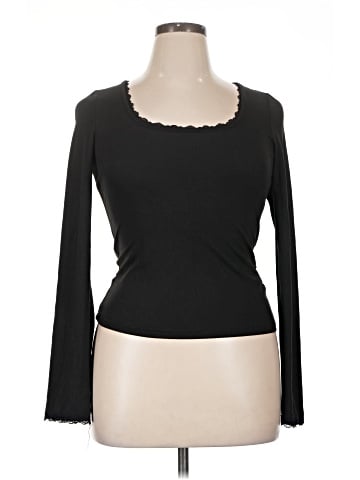 DAZY Long Sleeve T-Shirt (view 1)