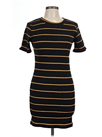 Trafaluc by Zara Casual Dress (view 1)