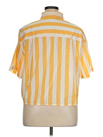 On 34th Short Sleeve Button-Down Shirt (view 2)