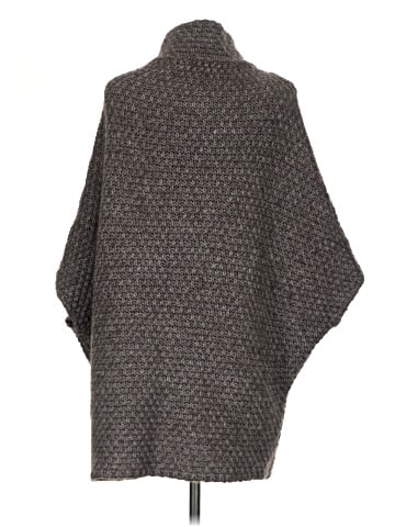 Elsamanda Poncho (view 2)