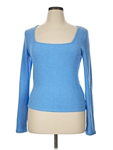 American Eagle Outfitters Pullover Sweater (view 1)