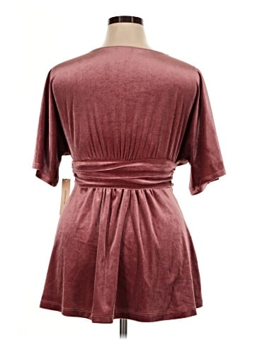 Kiyonna Short Sleeve Top (view 2)