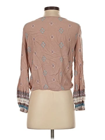 Mudd 3/4 Sleeve Blouse (view 2)
