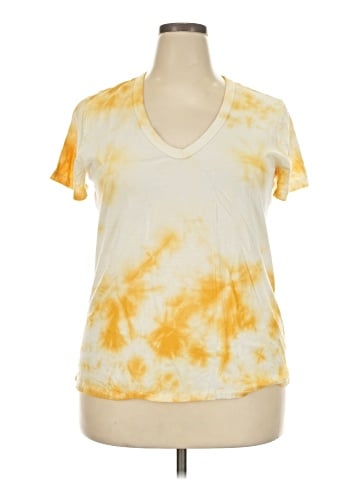 Universal Thread Short Sleeve T-Shirt (view 1)