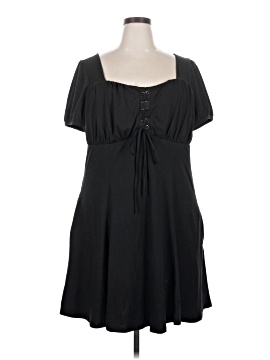 Hot Topic Casual Dress (view 1)