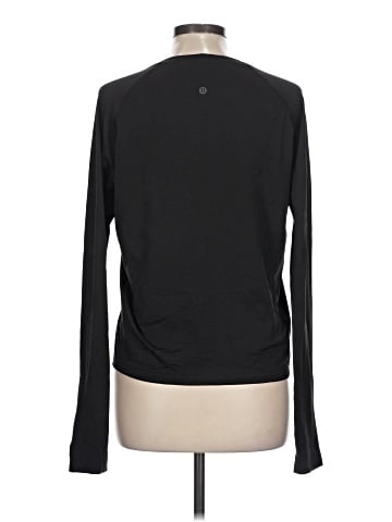 Lululemon Athletica Long Sleeve T-Shirt (view 2)