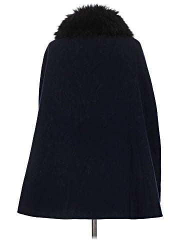 Modena Poncho (view 2)