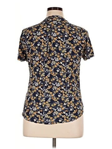 Sara Michelle Short Sleeve Blouse (view 2)