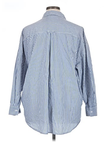 Old Navy Long Sleeve Button-Down Shirt (view 2)