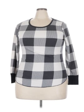 Old Navy 3/4 Sleeve T-Shirt (view 1)