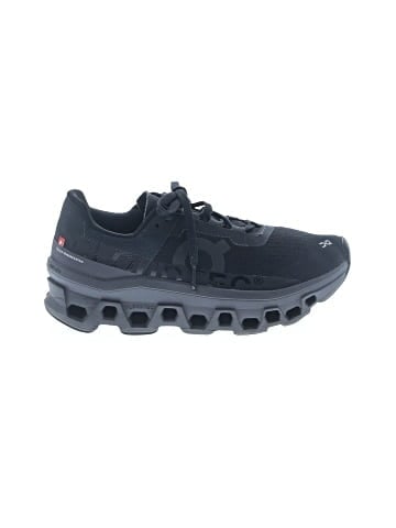 On Cloud Sneakers (view 1)