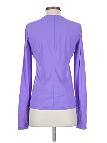 Lululemon Athletica Long Sleeve T-Shirt (view 2)