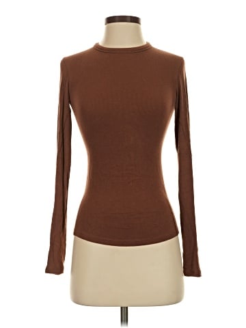 Lululemon Athletica Long Sleeve Top (view 1)