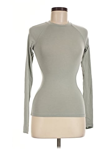 Lululemon Athletica Long Sleeve T-Shirt (view 1)