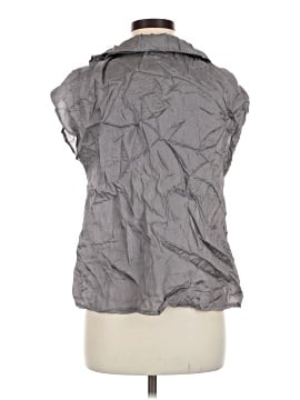 Unbranded Sleeveless Button-Down Shirt (view 2)