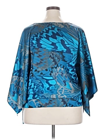 Feathers Poncho (view 2)