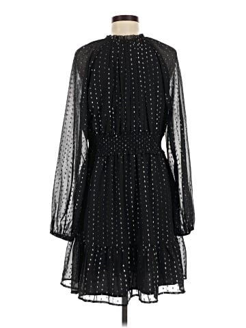 Old Navy Casual Dress (view 2)
