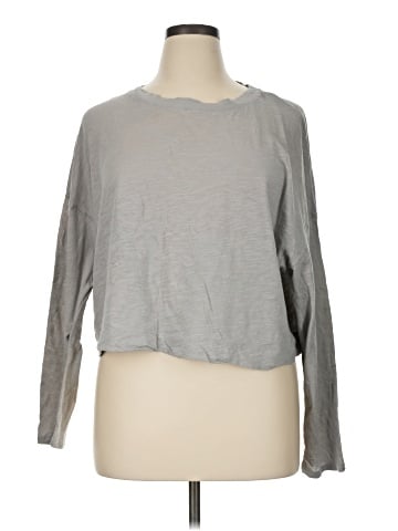 Vuori Long Sleeve T-Shirt (view 1)