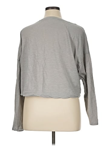 Vuori Long Sleeve T-Shirt (view 2)