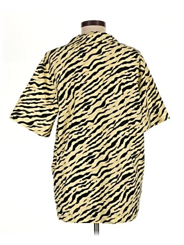 Everlane Short Sleeve Button-Down Shirt (view 2)
