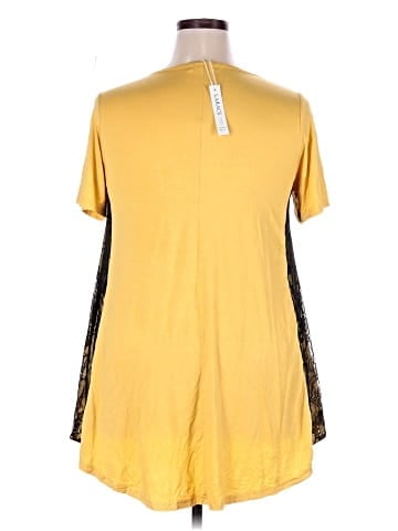 Larace Short Sleeve Top (view 2)
