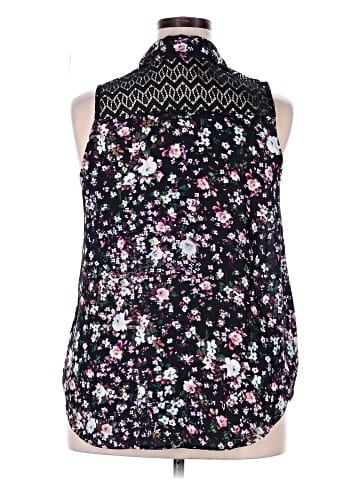 Xhilaration Tank Top (view 2)