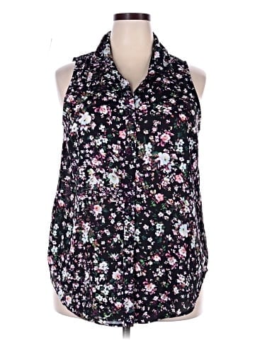 Xhilaration Tank Top (view 1)