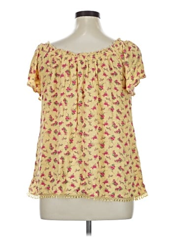True Craft Short Sleeve Blouse (view 2)