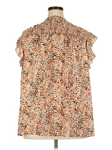 DR2 Sleeveless Blouse (view 2)