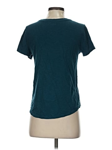 Old Navy Short Sleeve T-Shirt (view 2)