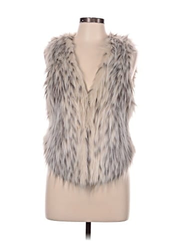 Me Jane Faux Fur Vest (view 1)
