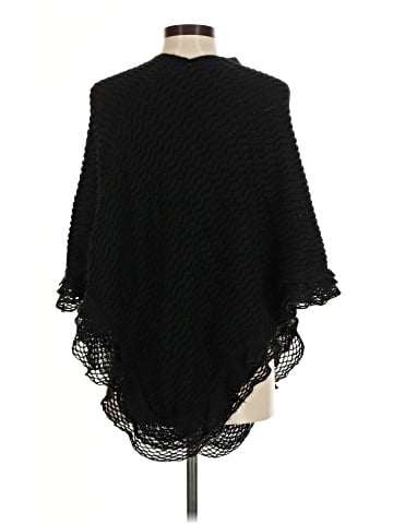 Collection Eighteen Poncho (view 2)