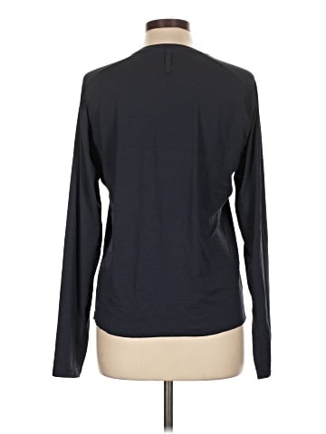 Lululemon Athletica Long Sleeve T-Shirt (view 2)