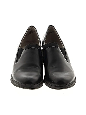 Cliffs by White Mountain Heels (view 2)