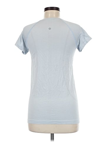 Lululemon Athletica Short Sleeve T-Shirt (view 2)