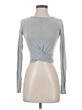 Alo Yoga Long Sleeve T-Shirt (view 1)