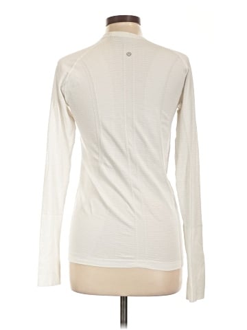 Lululemon Athletica Long Sleeve T-Shirt (view 2)