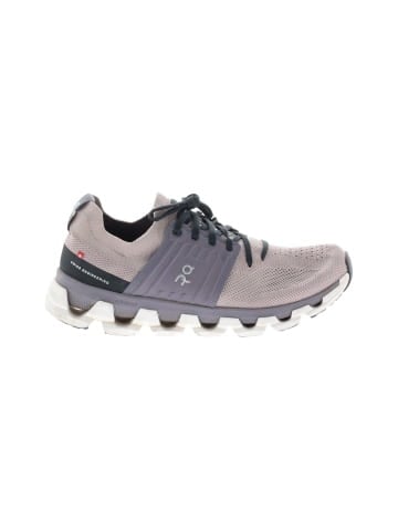 On Cloud Sneakers (view 1)