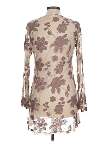 Blu Pepper 3/4 Sleeve Blouse (view 2)