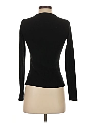 Old Navy Long Sleeve T-Shirt (view 2)
