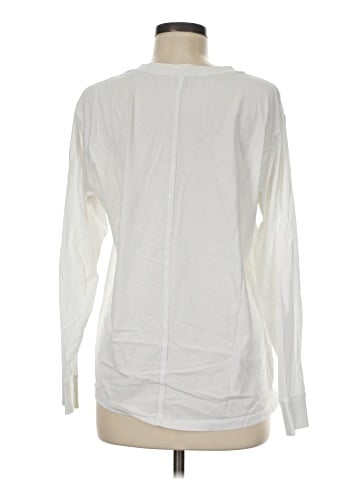 Lululemon Athletica Long Sleeve T-Shirt (view 2)