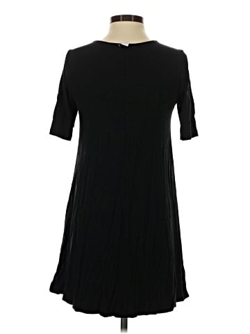 Old Navy Casual Dress (view 2)