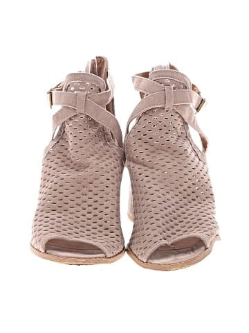 Charlotte Russe Sandals (view 2)