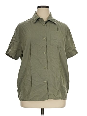DAZY Short Sleeve Button-Down Shirt (view 1)