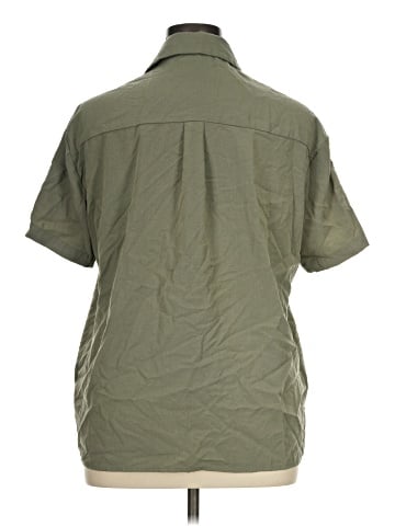 DAZY Short Sleeve Button-Down Shirt (view 2)