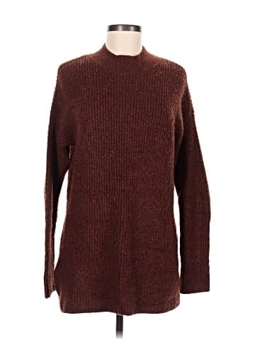 Old Navy Pullover Sweater (view 1)