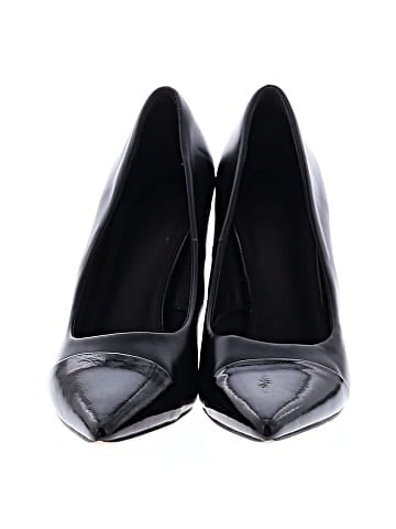 Trary Heels (view 2)