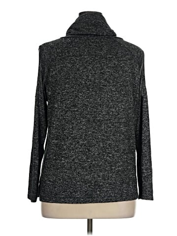 Cha Cha Vente Long Sleeve Top (view 2)