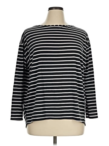 Lululemon Athletica 3/4 Sleeve T-Shirt (view 1)